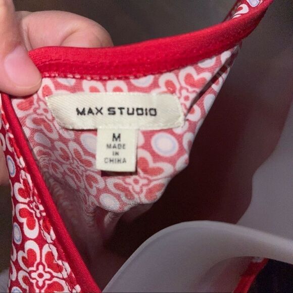 Max Studio Lightweight Sleeveless Dress - Picture 2 of 6